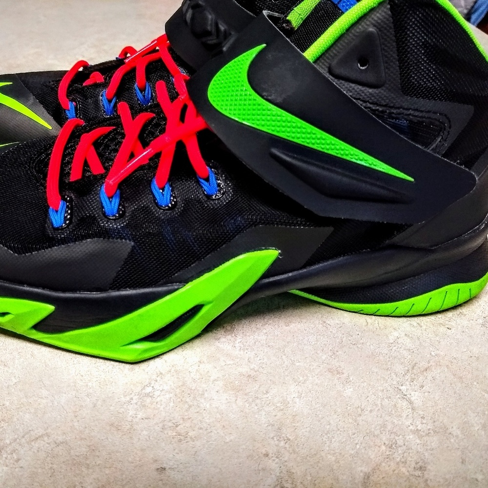 nike S-8 LRJ6 AK/OH US 330/503 LeBron's